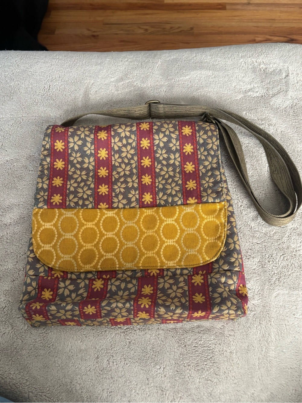 Maruca Crossbody